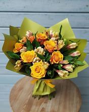 Букет цветов из:  Альстромерии и Розы в Задонске