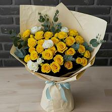 Букет цветов из:  Розы в Задонске