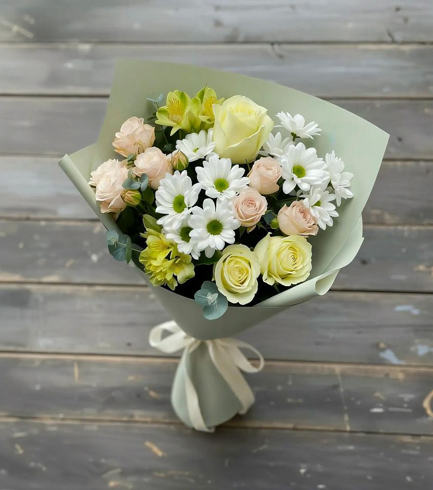 Букет цветов из: Альстромерии, Розы и Хризантемы в Задонске