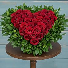 Цветочная композиция из Розы в виде сердца #REPLACE_PRED# Задонске