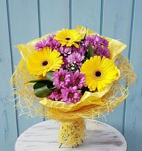 Букет цветов из:  Хризантемы и Герберы #REPLACE_PRED# Задонске