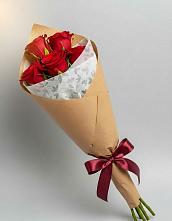 Букет цветов из:  Розы в Задонске