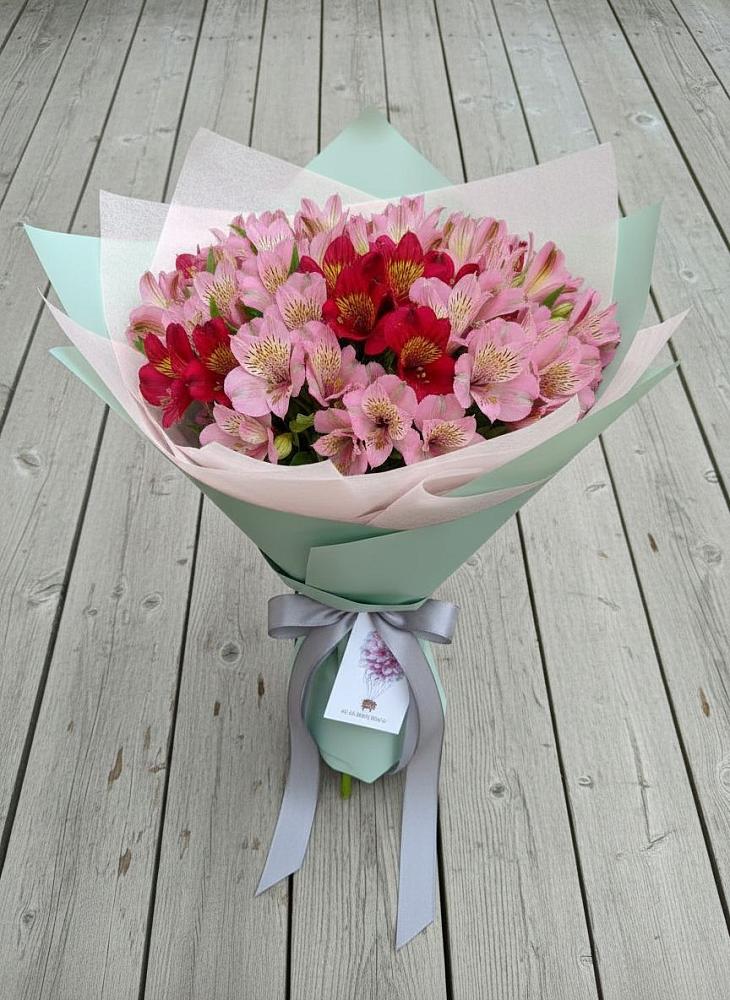Букет цветов из: Альстромерии в Задонске