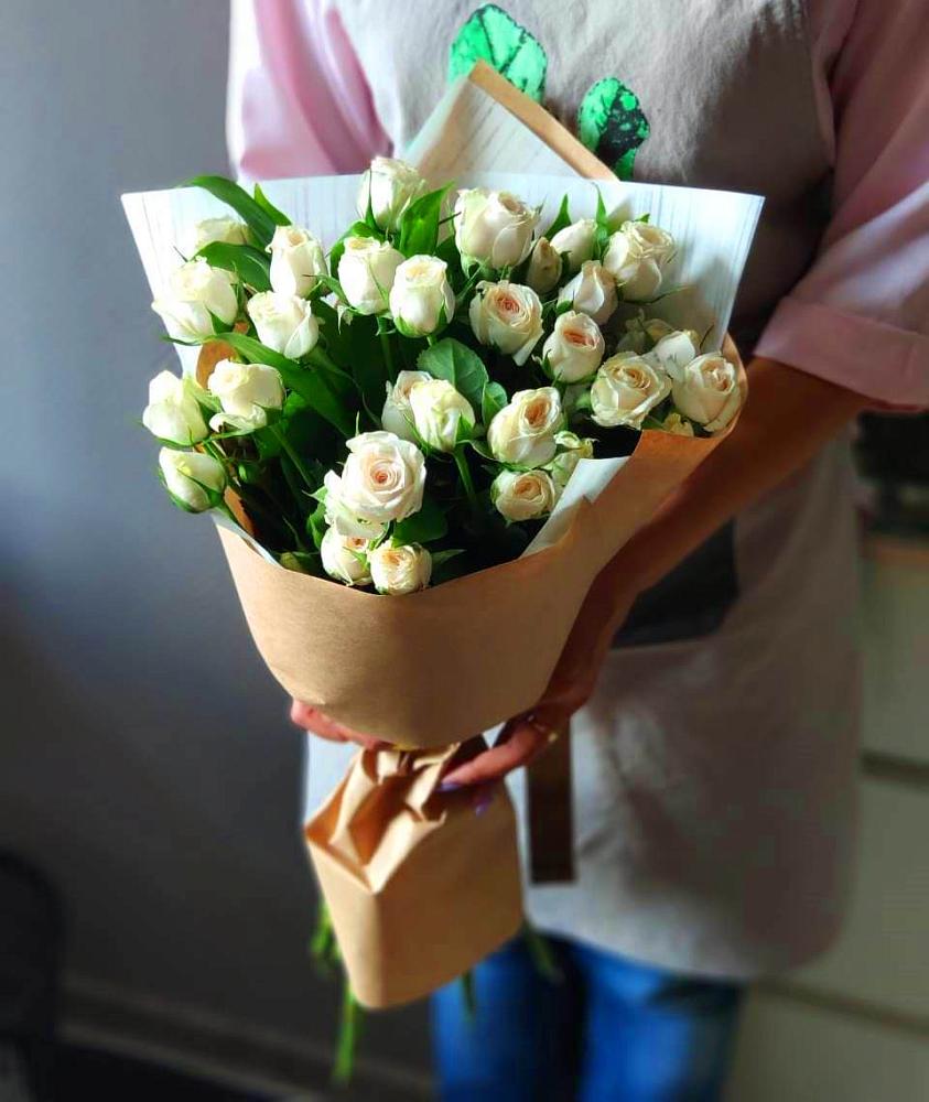 Букет цветов из: Розы в Задонске