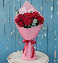 Букет цветов из:  Розы в Задонске