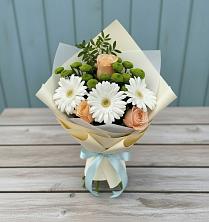 Букет цветов из:  Герберы, Розы и Хризантемы в Задонске