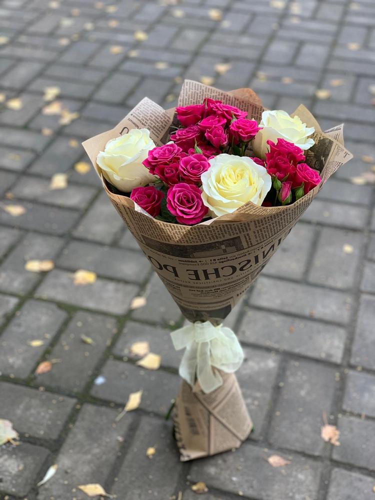 Букет цветов из: Розы в Задонске