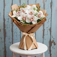 Букет цветов из:  Орхидеи и Розы в Задонске