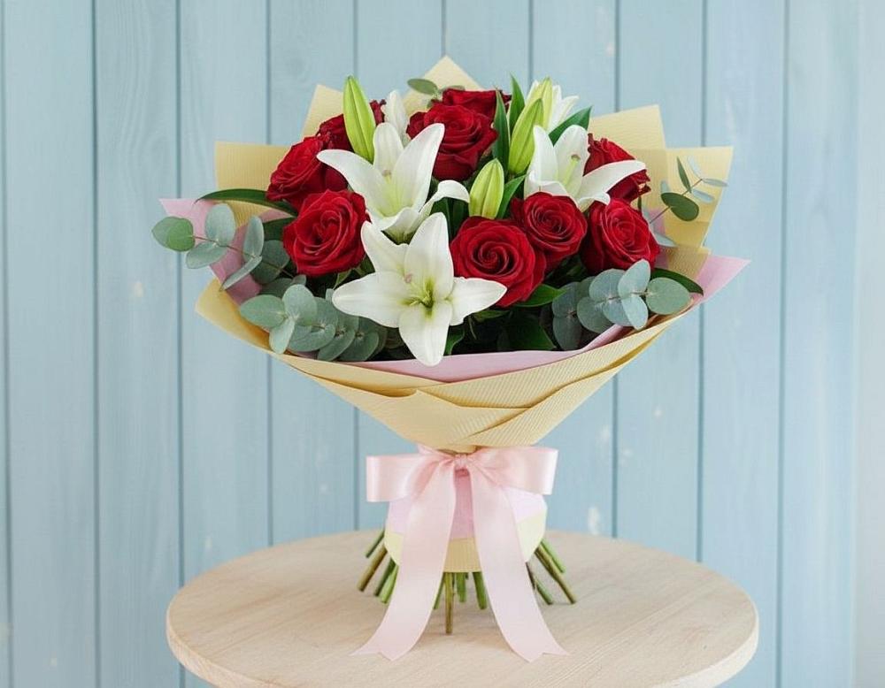 Букет цветов из: Лилии и Розы в Задонске